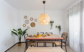 Cozy Apartment In Salinetas Beach.